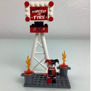 Lego Batman Harley Quinn mini figure set Harley’s Wheels of Fire figure EUC